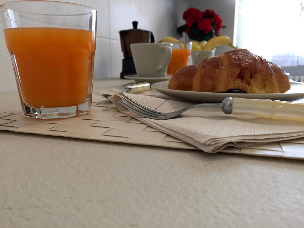 St. Vitale'S Basilic View Elegant Apartment ラヴェンナ エクステリア 写真