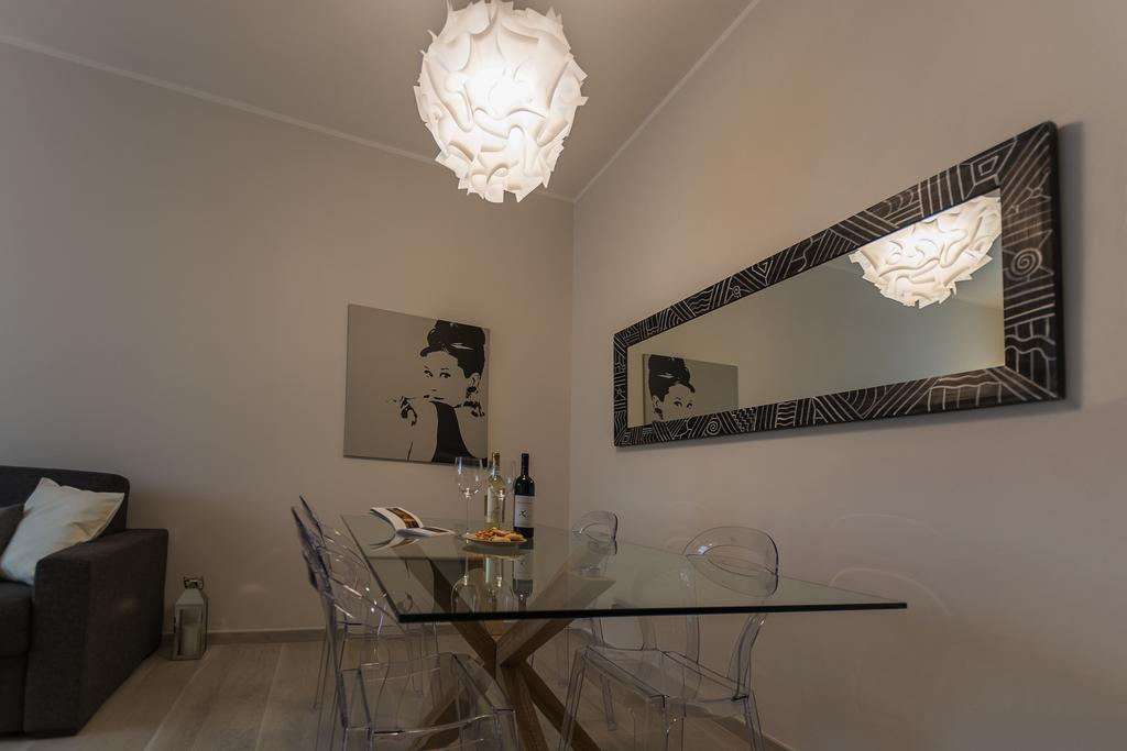 St. Vitale'S Basilic View Elegant Apartment ラヴェンナ エクステリア 写真