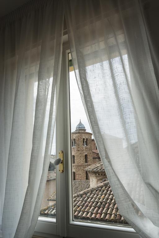St. Vitale'S Basilic View Elegant Apartment ラヴェンナ エクステリア 写真