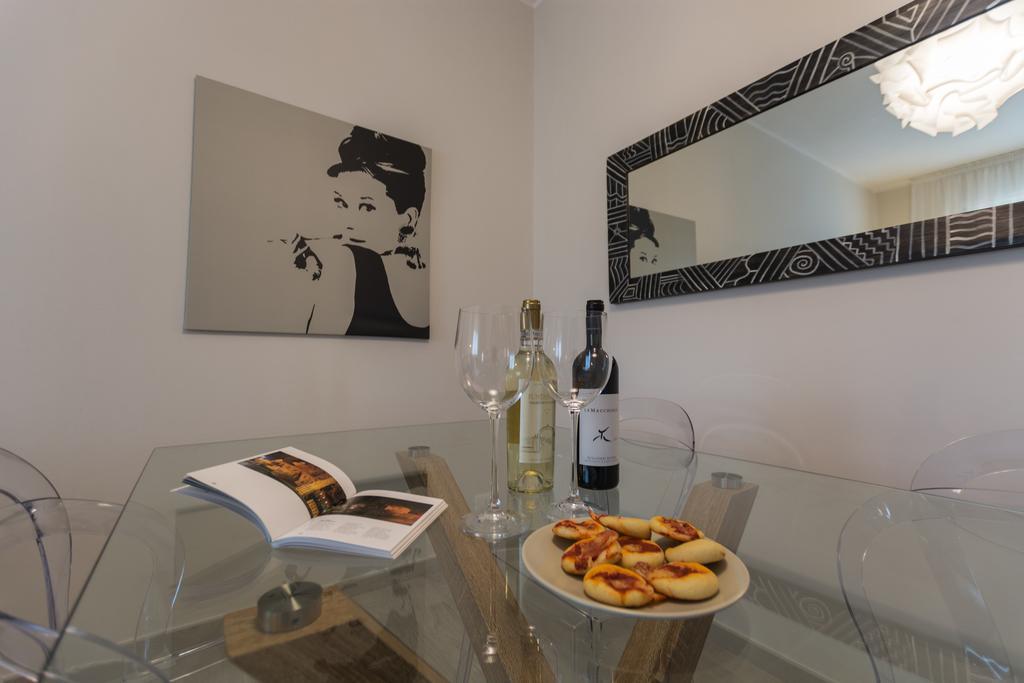 St. Vitale'S Basilic View Elegant Apartment ラヴェンナ エクステリア 写真